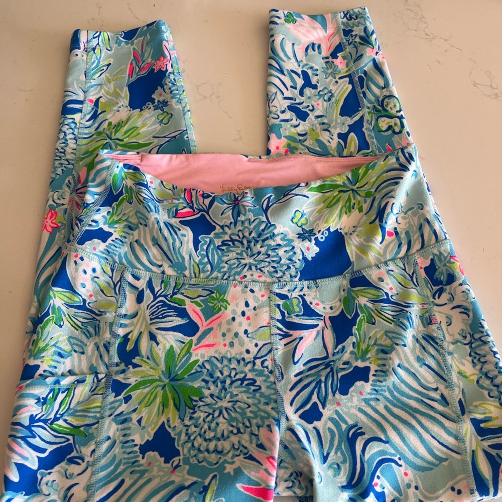 Lilly Pulitzer Beachy S Luxletic  Blue Patterned Leggings